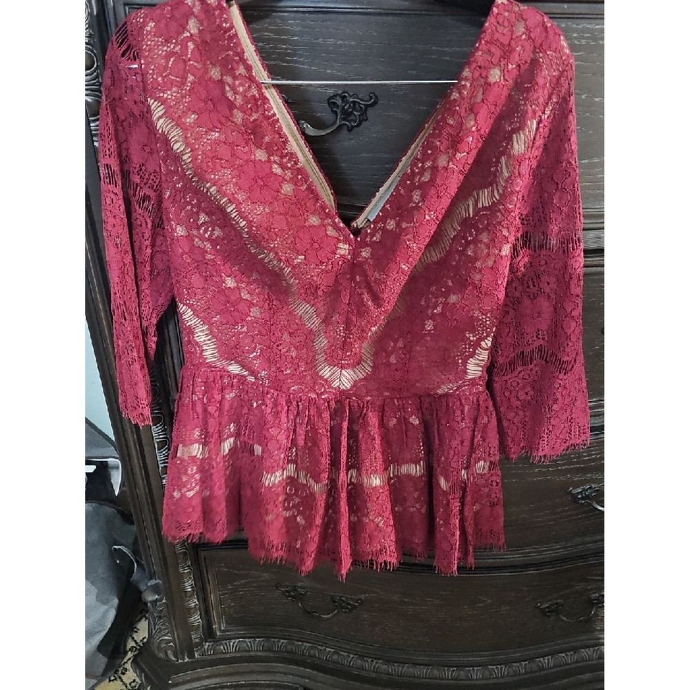 Maeve Anthropologie Burgundy Lace Peplum Top V-Neck 3/4 Sleeve Small
